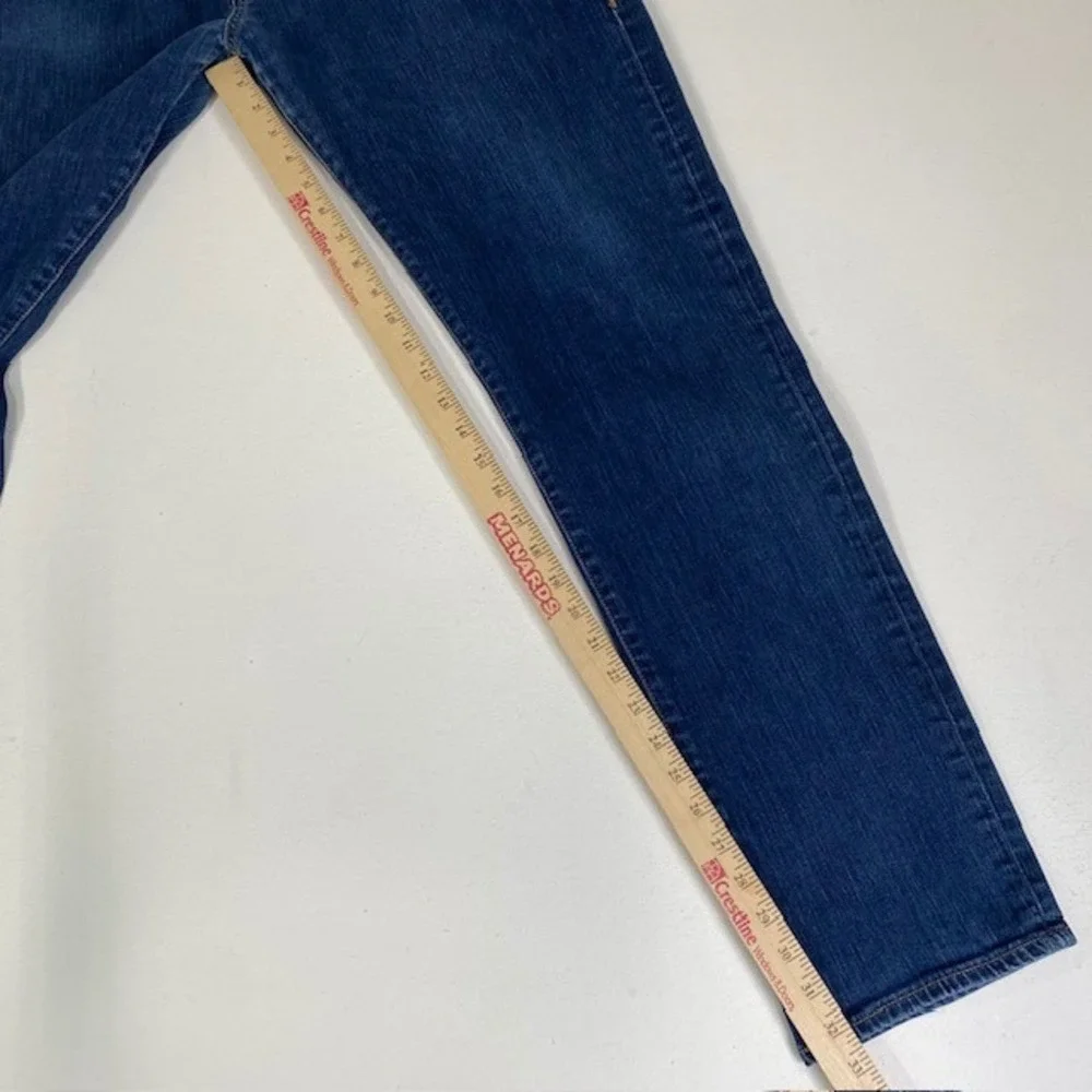 True Religion Jeans Straight Leg Dark Wash Denim Horseshoe Pockets Size 38‎